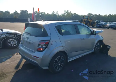 2018 Chevrolet Sonic Lt Auto из США, поврежденный, VIN 1G1JD6SH9J4138685